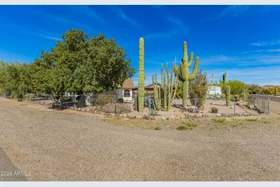 980 W Virginia Street, Apache Junction, AZ 85120 - Photo 1