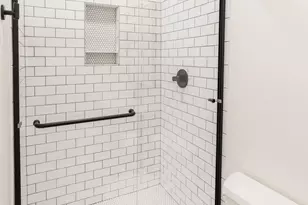 3830 E Devonshire Ave, Phoenix, AZ 85018 - Photo 4