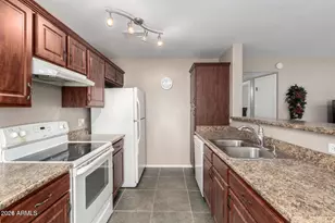 255 S Kyrene Rd, Chandler, AZ 85226 - Photo 12