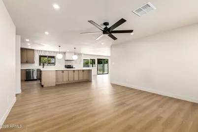 3515 E Winchcomb Drive, Phoenix, AZ 85032 - Photo 2