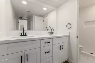 4554 E Paradise Village Pkwy N, Phoenix, AZ 85032 - Photo 12