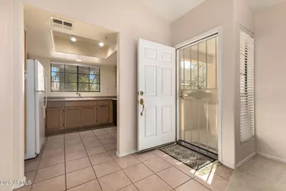 6885 E Cochise Road #204, Paradise Valley, AZ 85253 - Photo 4