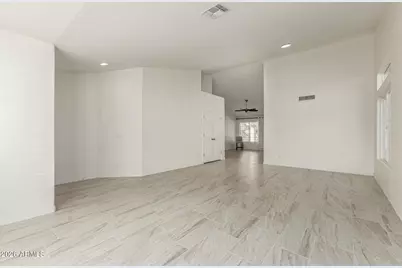 14424 N 92nd Avenue, Peoria, AZ 85381 - Photo 10