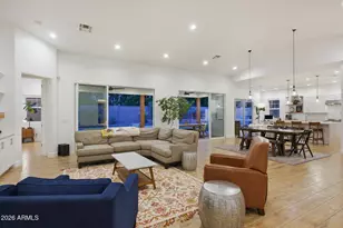 4222 E Hazelwood St, Phoenix, AZ 85018 - Photo 4