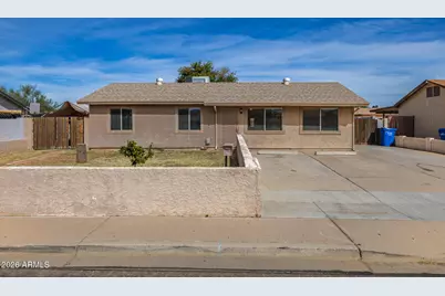 2702 E Grovers Avenue, Phoenix, AZ 85032 - Photo 1