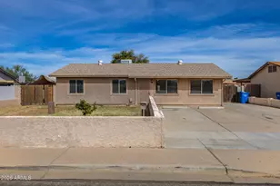 2702 E Grovers Ave, Phoenix, AZ 85032 - Photo 1