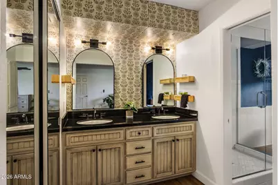 525 W Willow Avenue, Phoenix, AZ 85029 - Photo 18