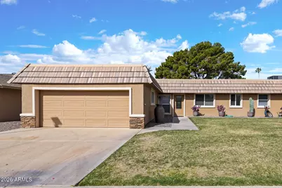 10442 W Prairie Hills Circle, Sun City, AZ 85351 - Photo 2