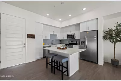 7300 E Earll Drive #1022, Scottsdale, AZ 85251 - Photo 4