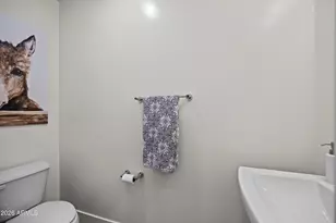 7300 E Earll Dr, Scottsdale, AZ 85251 - Photo 8