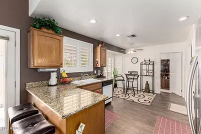 15764 W Piccadilly Road, Goodyear, AZ 85395 - Photo 8