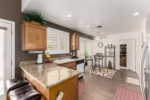 15764 W Piccadilly Rd, Goodyear, AZ 85395 - Photo 8