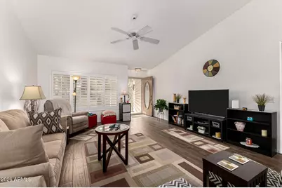 15764 W Piccadilly Road, Goodyear, AZ 85395 - Photo 4