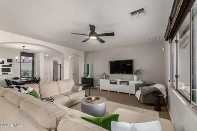 590 E Raven Court, Gilbert, AZ 85297 - Photo 10