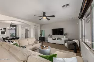 590 E Raven Ct, Gilbert, AZ 85297 - Photo 10