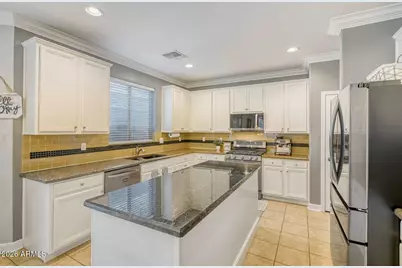 15733 W Yucatan Drive, Surprise, AZ 85379 - Photo 10