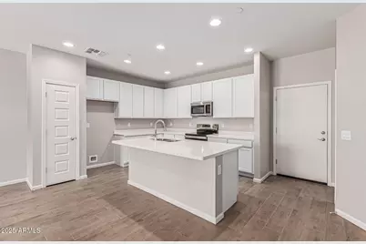 733 E Commonwealth Avenue #26, Chandler, AZ 85225 - Photo 10