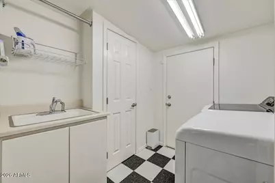 3630 N 54th Court, Phoenix, AZ 85018 - Photo 14