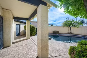 2044 S Don Carlos, Mesa, AZ 85202 - Photo 28