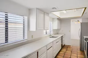 2044 S Don Carlos, Mesa, AZ 85202 - Photo 12