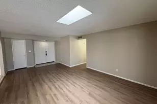 5256 W Cholla St, Glendale, AZ 85304 - Photo 2