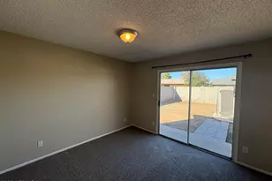 5256 W Cholla St, Glendale, AZ 85304 - Photo 8