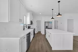 30211 N 231st Ave, Wittmann, AZ 85361 - Photo 14