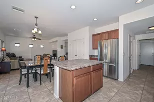 12022 W Leather Ln, Peoria, AZ 85383 - Photo 16