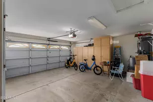 10390 W Yukon Dr, Peoria, AZ 85382 - Photo 26