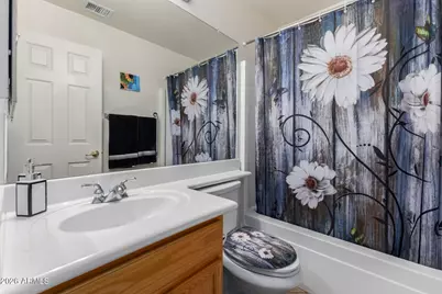 10390 W Yukon Drive, Peoria, AZ 85382 - Photo 24