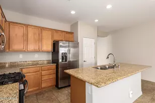 41105 N Prestancia Dr, Phoenix, AZ 85086 - Photo 14