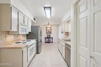 10507 W Kingswood Circle, Sun City, AZ 85351 - Photo 16