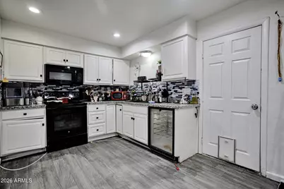 3925 W San Juan Avenue, Phoenix, AZ 85019 - Photo 4