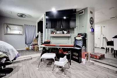 3925 W San Juan Avenue, Phoenix, AZ 85019 - Photo 8