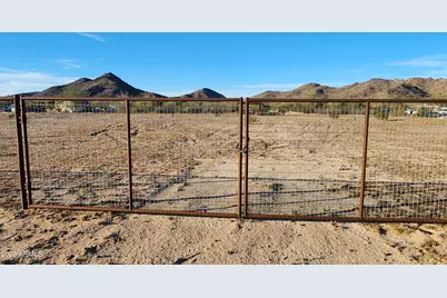 55690 W Ivory Road #65, Maricopa, AZ 85139 - Photo 2