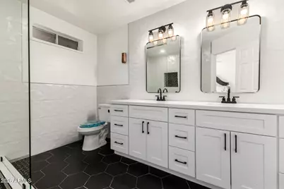 4237 W Hartford Avenue, Glendale, AZ 85308 - Photo 20