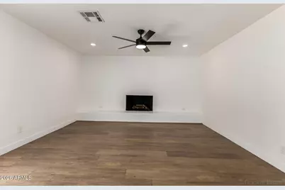 4237 W Hartford Avenue, Glendale, AZ 85308 - Photo 8