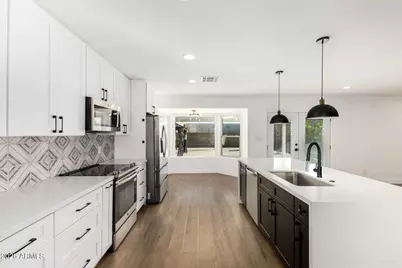 4237 W Hartford Avenue, Glendale, AZ 85308 - Photo 16