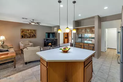 4940 S Springs Drive, Chandler, AZ 85249 - Photo 10