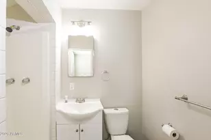 1323 W Romo Jones St, Tempe, AZ 85281 - Photo 10