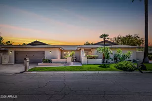 2901 E Las Rocas Dr, Phoenix, AZ 85028 - Photo 2