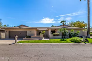 2901 E Las Rocas Dr, Phoenix, AZ 85028 - Photo 1