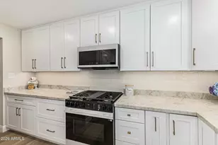 2901 E Las Rocas Dr, Phoenix, AZ 85028 - Photo 8