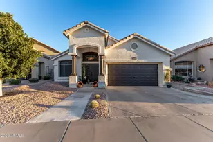 1441 E Glenhaven Dr, Phoenix, AZ 85048 - Photo 36