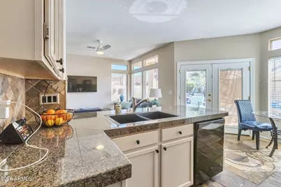 1135 E Mountain Vista Drive, Phoenix, AZ 85048 - Photo 8