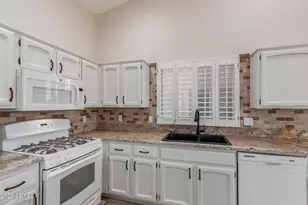 15089 W Verde Ln, Goodyear, AZ 85395 - Photo 12