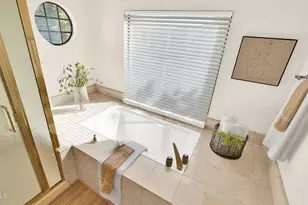 1843 E Sheena Dr, Phoenix, AZ 85022 - Photo 40