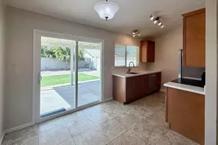 20242 N 30th Dr, Phoenix, AZ 85027 - Photo 4