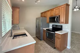 20242 N 30th Dr, Phoenix, AZ 85027 - Photo 6