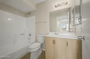 8626 W Lawrence Ln, Peoria, AZ 85345 - Photo 26